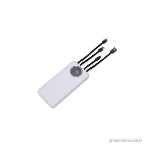 Power bank personalizado - Power Bank 10.000mAh com indicador LED. Carregador portátil plástico com 10.000mAh e indicador led de bateria. Possui entrada V8, acompanha cabo USB, adaptador lightning e adaptador tipo-C. Largura : 7,5 cm / Espessura : 1 cm / Comprimento : 15,2 cm / Medidas aproximadas para gravação (CxL): 11 cm x 5,5 cm / Peso aproximado (g): 270 / Cor: preto e branco
