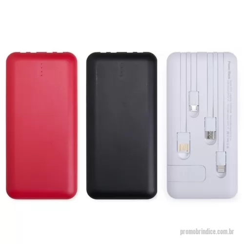 Power bank personalizado - Nosso power bank 10.000mAh 4 em 1 é uma solução prática e eficiente para manter os dispositivos sempre carregados, mesmo quando estiver em movimento. Feito em plástico, este carregador portátil é compatível com diversos dispositivos, pois conta com quatro cabos acoplados: Lightning, tipo-C, micro-USB e USB. Além disso, o power bank possui um suporte lateral integrado, feito para manter o celular na horizontal durante o carregamento, permitindo assistir vídeos ou participar de reuniões enquanto o dispositivo carrega. Funcional, nosso carregador é equipado com duas lanternas para situações de emergência. Sua entrada micro-USB 5V=2.1A e saída USB 5V=2.1A, oferece um desempenho eficiente e rápido para o dia a dia.  Largura: 6,9 cm Espessura: 2,2 cm Comprimento: 14,2 cm Peso aproximado (g): 225 Medidas aproximadas para gravação (CxL): 10,5 cm x 4 cm