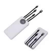  Carregador portátil de 10.000mAh com display digital indicador de bateria, contém duas lanternas de led e quatro cabos de saída acoplados, sendo: saída Lightning, saída Tipo-C, saída V8 e saída USB. O carregador possui uma porta USB dupla (entrada e saída) com carga rápida e outras duas portas de entrada: V8 e Tipo-C. Acompanha cabo USB.