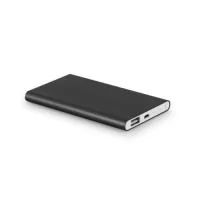 Bateria portátil slim em alumínio 100% reciclado. Bateria de lítio com capacidade de 4.000mAh, tempo de vida ? 500 ciclos e com saída USB-A. Incluso cabo USB para carregar a bateria. Fornecida em caixa presente de papel kraft reciclado. Para mais variedades acesse royalgift.com.br