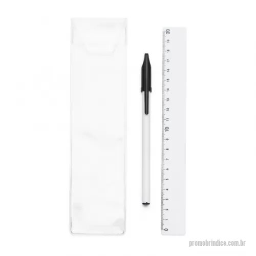 Régua personalizada - Descrição: Kit régua e caneta plástica em estojo plástico transparente. Caneta simples com tampa e régua de 20cm.  Medidas aproximadas para gravação (CxL):  Caneta 10,8 cm x 0,5 cm – Régua 19,8 cm x 1,5 cm – Estojo 18,5 cm x 5 cm  Tamanho total aproximado  (CxL):  Caneta 15,2 cm x 1,4 cm – Régua 21 cm x 2,4 cm – Estojo 21,6 cm x 5,8 cm  Peso aproximado (g):  18