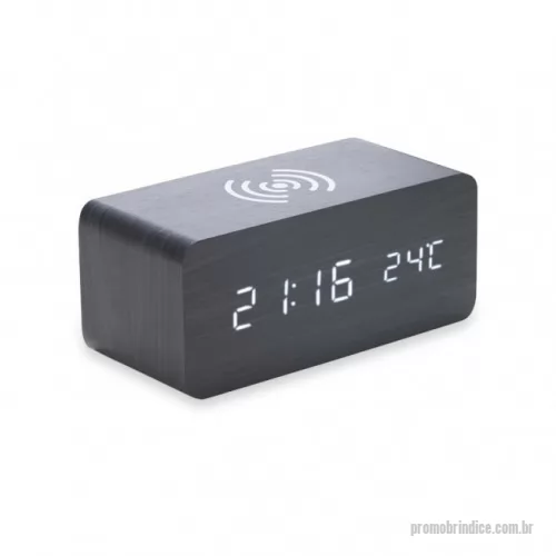 Relógio personalizado - Relógio de Madeira com Carregamento por Indução