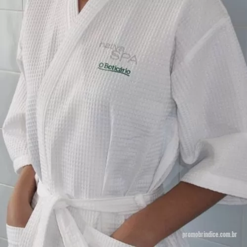 Roupão personalizado - Roupão em tecido Piquet Favo, personalização em bordado