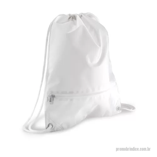 Sacochila personalizada - Detalhes:  Mochila tipo sacola com capacidade de 13,5 litros e bolso frontal com zíper. Informações Adicionais:  Material Principal: Poliéster 300D Capacidade: 13,5 L