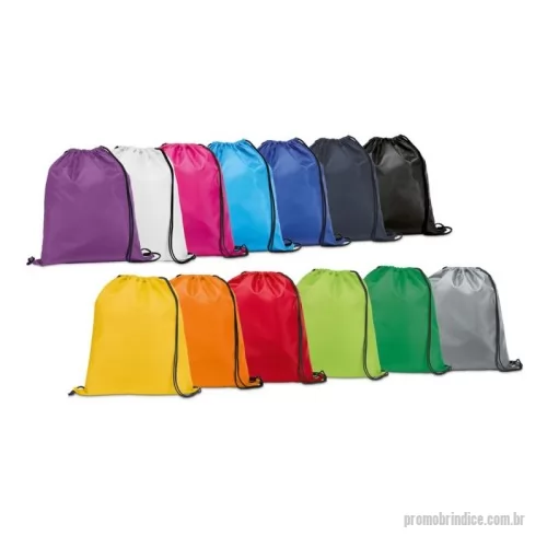 Sacochila personalizada - Sacola tipo mochila em 210D com alças em preto.
