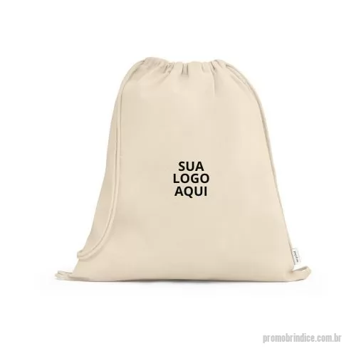 Sacochila personalizada - Sacola Tipo Mochila em 100% Algodão Personalizada - Sustentabilidade e Praticidade em Um Só Produto! Apresente sua marca de forma inovadora e consciente com nossa Sacola Tipo Mochila em 100% Algodão. Um brinde exclusivo que combina qualidade, praticidade e sustentabilidade, ideal para promover a sua empresa com um toque ecológico. Características do Produto: Material: Confeccionada em algodão 100% natural, proporcionando durabilidade e um toque suave. Design: Modelo tipo mochila com alças ajustáveis para maior conforto e facilidade de transporte. Personalização: Personalize com o logo ou design da sua empresa, disponível em várias cores para atender às suas necessidades específicas. Versatilidade: Ideal para transportar diversos itens, oferecendo praticidade e estilo no dia a dia. Sustentabilidade: Uma opção ecológica que reduz o uso de materiais plásticos, contribuindo para a preservação do meio ambiente