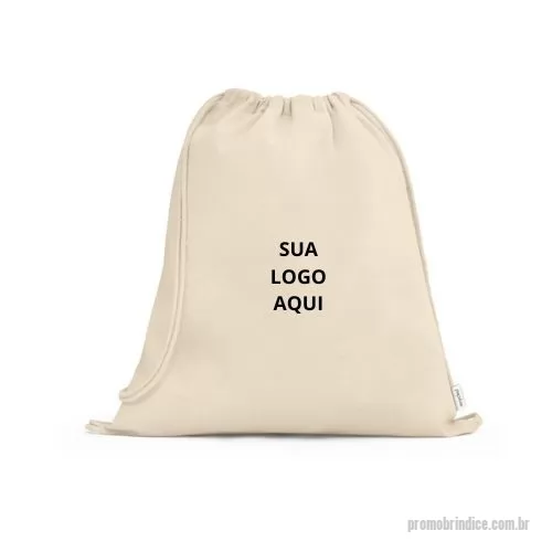 Sacochila personalizada - A Sacola Tipo Mochila é produzida em 100% algodão reciclado (180 g/m²), unindo praticidade e sustentabilidade em um único produto. Com design moderno e funcional, possui alças que permitem fechar a sacola, garantindo segurança e conforto no transporte. Compacta e resistente, é ideal para uso diário, compras, eventos corporativos ou como brinde promocional ecológico. Além disso, pode ser personalizada com o logo da sua empresa, tornando-se uma lembrança exclusiva e de grande impacto.