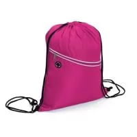 Mochila saco em poliéster resistente à água com alças ajustáveis em nylon, bolso frontal com fechamento em zíper e entrada para fones de ouvido.