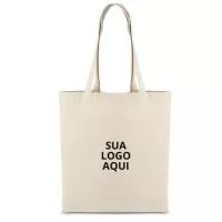 Sacola 100% Algodão - Sustentabilidade e Estilo em Um Só Produto! SOMOS FABRICANTES Apresente sua marca de forma inovadora e consciente com nossa Sacola 100% Algodão. Um brinde exclusivo que combina qualidade, praticidade e sustentabilidade, ideal para promover a sua empresa com um toque ecológico. Características do Produto: Material: Confeccionada em algodão 100% natural, proporcionando durabilidade e um toque suave. Design: Simples e elegante, com alças reforçadas para facilitar o transporte seguro de diversos itens. Dimensões: Projetada para armazenar objetos variados, oferecendo versatilidade e praticidade para o dia a dia. Personalização: Personalize com o logo ou design da sua empresa, disponível em várias cores para atender às suas necessidades específicas. Sustentabilidade: Uma opção ecológica que reduz o uso de sacolas plásticas, contribuindo para a preservação do meio ambiente