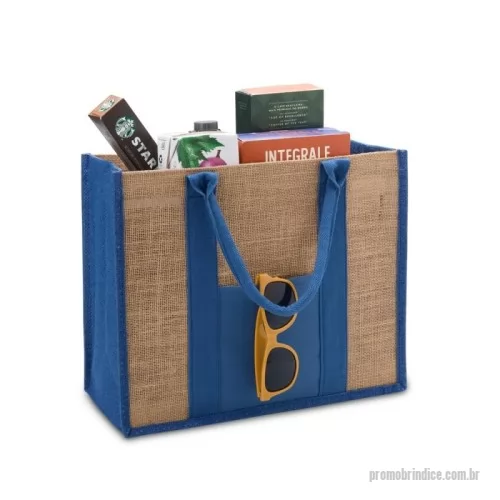 Sacola de Juta personalizada - Sustentabilidade e resistência num só item! Nossa Sacola confeccionada em linho é mais uma opção para quem busca itens responsáveis ecologicamente. Com ótimo espaço interno e alças costuradas, leve-a para qualquer lugar.  Altura :  30 cm  Largura :  36,5 cm  Profundidade :  16,2 cm  Comprimento :  Alça: 36 cm