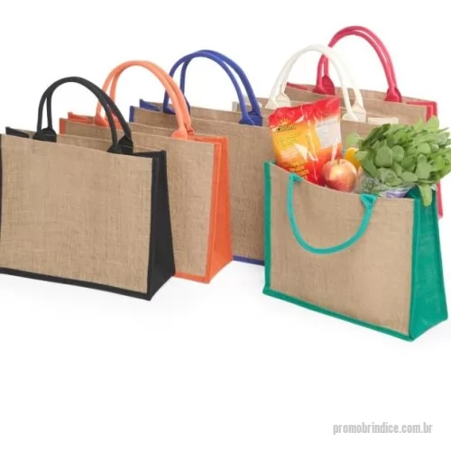 Sacola de Juta personalizada - Sacola de Juta Personalizada 18742 com sua logomarca. 20 anos ajudando a cotar Brindes Promocionais com várias empresas num único clique. Sacola ecológica confeccionada em juta com alças costuradas na parte interna.Sacola ecológica confeccionada em juta com alças costuradas na parte interna.Sacola de Juta Personalizada, 179139, Bets Brindes. Clique e Cote no Portal PromoBríndice!