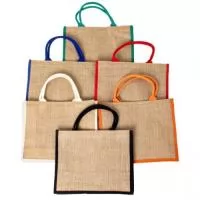 Sacola ecológica confeccionada em juta com alças costuradas na parte interna.  Altura :  30,7 cm  Largura :  38 cm  Profundidade :  13,5 cm  Comprimento :  Alça: 38 cm