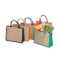 Descrição: Sacola ecológica confeccionada em juta com alças costuradas na parte interna.  Altura :  30,7 cm  Largura :  38 cm  Profundidade :  13,5 cm  Comprimento :  Alça: 38 cm