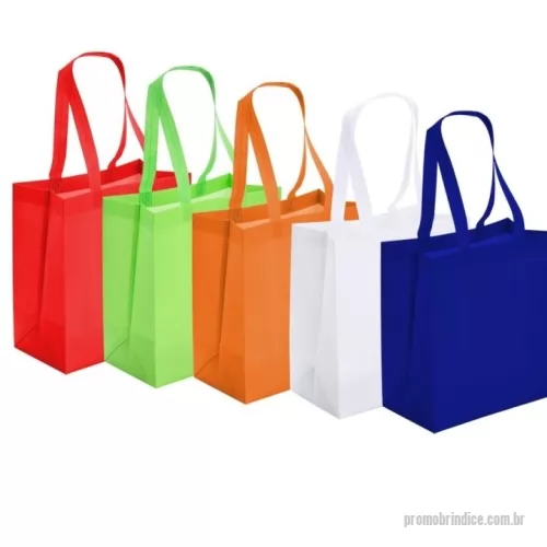 Sacola de TNT personalizada - Sacola TNT  Durável e sustentável, a sacola de TNT é a alternativa ideal para substituir sacolas descartáveis. Produzida em TNT de 116g/m² com costura termo selada e ampla profundidade, ela é resistente à água e projetada para suportar o uso diário.