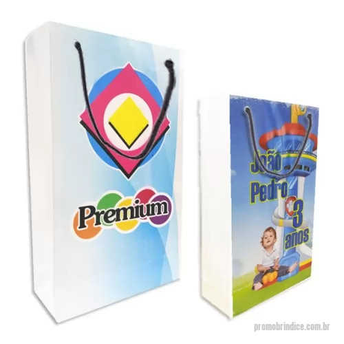 Sacola personalizada - - Impressao total 4x4 cores - Material Papel offset 180 gramas - Não acompanha cordão - Em dois tamanhos