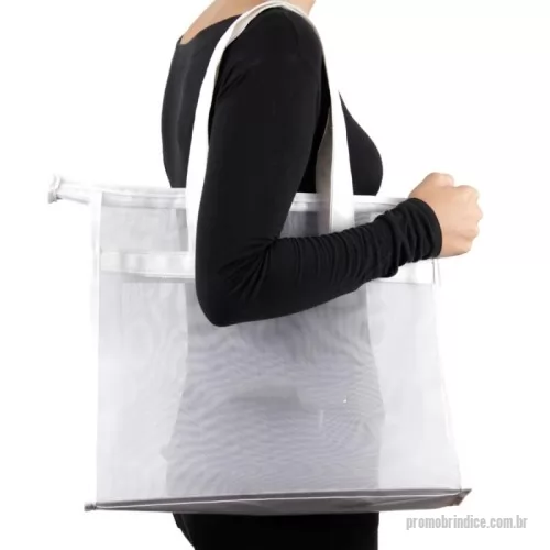 Sacola personalizada - Sacola personalizada. Todos nossos produtos são de fabricação própria podendo ser alterado, medidas, materiais, cores e detalhes do produto. Tambem personalizamos o item como preferir, trabalhamos com diversos métodos de gravação, proporcionando uma linda apresentação do produto. Faça já seu orçamento e receba um atendimento premium.