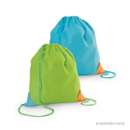 Sacola personalizada - Sacola Personalizada 92617 com sua logomarca. 20 anos ajudando a cotar Brindes Promocionais com várias empresas num único clique. Sacola tipo mochila em non-woven (80 g/m²) com cantos triangulares coloridos. 300 x 350 mmSacola tipo mochila em non-woven (80 g/m²) com cantos triangulares coloridos. 300 x 350 mmSacola Personalizada, 179441, Lara Brindes. Clique e Cote no Portal PromoBríndice!