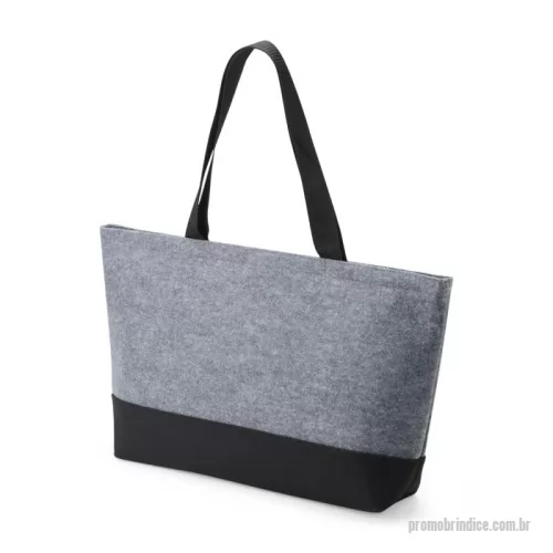 Sacola térmica personalizada - Bolsa térmica de 17 litros confeccionada em feltro, com revestimento interno térmico de PEVA atóxico, antivazamento e ainda possui alças de mão para transportá-la para qualquer lugar.