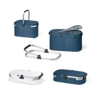 Sacola térmica flexível em 600D com zíper duplo e interior forrado. Estrutura removível em alumínio, com pega ergonômica em EVA. Capacidade até 25 L. Certificação EU Food Grade. 460 x 270 x 250 mm