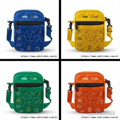 shoulder bag personalizado - DESCRIÇÃO DO PRODUTO Shoulder Bag Bahia Personalizada – Modernidade, Organização e Conforto  A Shoulder Bag Bahia foi desenvolvida para quem busca praticidade e estilo no dia a dia. Produzida em material resistente e acabamento de qualidade, possui design moderno com bolso frontal em tela, ideal para acesso rápido aos itens mais utilizados, além de compartimento principal espaçoso com fechamento em zíper para maior segurança.  Seu diferencial está na alça tiracolo removível e ajustável, permitindo diferentes formas de uso e proporcionando mais conforto durante o transporte.  Disponível em diversas cores e com opção de personalização exclusiva, é uma excelente escolha para brindes corporativos, eventos promocionais, ações de marketing, feiras, congressos e revenda.  Diferenciais do Produto  ? Bolso frontal em tela para acesso rápido aos objetos ? Compartimento principal com fechamento em zíper ? Alça tiracolo removível e regulável ? Design moderno e funcional ? Material resistente e dur