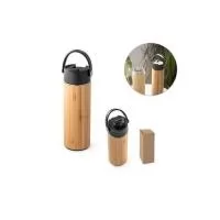 Squeeze térmico em bambu e aço inox com corpo duplo, isolamento a vácuo e tampa em PP. Capacidade até 440 mL. Preserva as bebidas quentes por 8 horas e as bebidas frias por 24 horas.