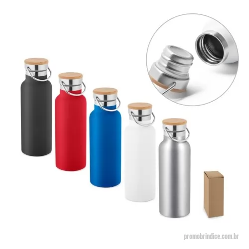 Squeeze metálico personalizado - Garrafa térmica em aço inox com parede dupla isolada a vácuo, tampa em bambu e alça de transporte em aço inox. Capacidade até 570 mL. Preserva as bebidas quentes por 8h e frias por 24h. Fornecida em caixa presente de papel kraft. ø70 x 220 mm | Caixa: 75 x 227 x 75 mm