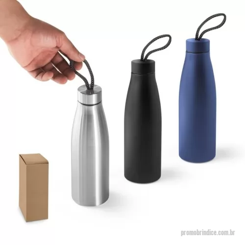 Squeeze metálico personalizado - Squeeze em aço inox (90% reciclado), de parede simples. Tampa em aço inox com pega num padrão suave, para fácil transporte.   Capacidade até 710 mL. Fornecida em caixa presente kraft. 