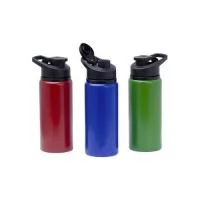 Squeeze de alumínio com capacidade de 600ml com acabamento leitoso fosco, contém tampa plástica rosqueável, alça e tampa protetora para o bocal. Altura : 20,6 cm Largura : 8,7 cm Circunferência : 22,8 cm Tamanho total aproximado CxL : Diâmetro sem ta