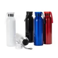 Com capacidade máxima de 650ml, o squeeze é confeccionado em alumínio e possui pintura spray, reunindo formato alongado e praticidade para o uso cotidiano.