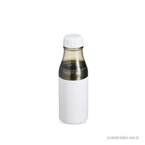 Squeeze personalizado - Descrição: Garrafa e copo em um só produto! Com capacidade de 600ml, nossa garrafa 2 em 1 une a robustez do aço inoxidável e à leveza do plástico, oferecendo versatilidade para o dia a dia. Possui tampa e compartimento plástico removível, que permite utilizá-la tanto na forma tradicional como garrafa quanto como copo, adaptando-se ao seu ritmo na hora de aproveitar a bebida.  Altura :  20,8 cm  Largura :  7 cm  Circunferência :  22,4 cm  Medidas aproximadas para gravação (CxL):  7,5 cm x 2,5 cm  Peso aproximado (g):  135