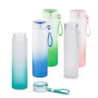 Squeeze em vidro borossilicato com tampa em PP e uma pega em silicone. Capacidade até 470 ml. 