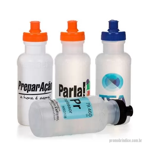 Squeeze plástico personalizado - Squeeze plástico personalizado. Na capacidade de 500 ml com tampa de rosca e válvula injetada. É um ótimo brinde pois associa sua marca a situações de lazer.