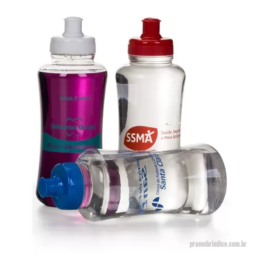 Squeeze plástico personalizado - Confeccionado em material que não agride o meio ambiente, o squeeze ecológico brinde promocional tem ampla área para personalização da logomarca, capacidade de 550 ml e está disponível em diversas cores. De baixo custo e grande aderência junto ao púb