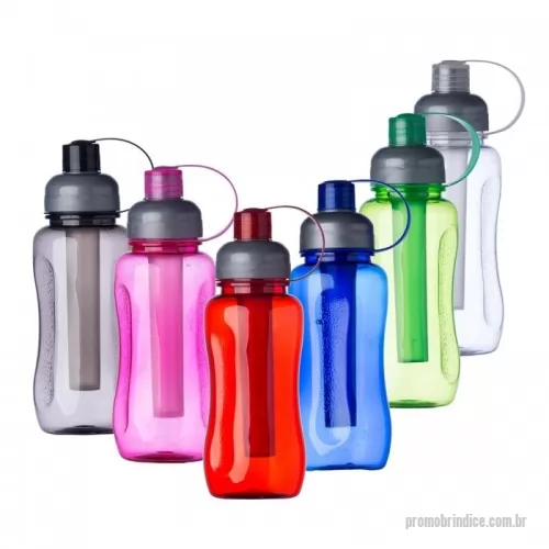 Squeeze plástico personalizado - Squeeze plástico 600ml ice bar. Squeeze colorido acinturado com detalhe retangular texturizado nas laterais, possui tampa cinza com detalhe ondulado ao redor e tampa com alça para o bico. Parte interna possui uma barra congelante(desencaixe a barra da tampa), encha a barra e coloque no congelador/freezer para gelar e depois e só colocar novamente no squeeze.....