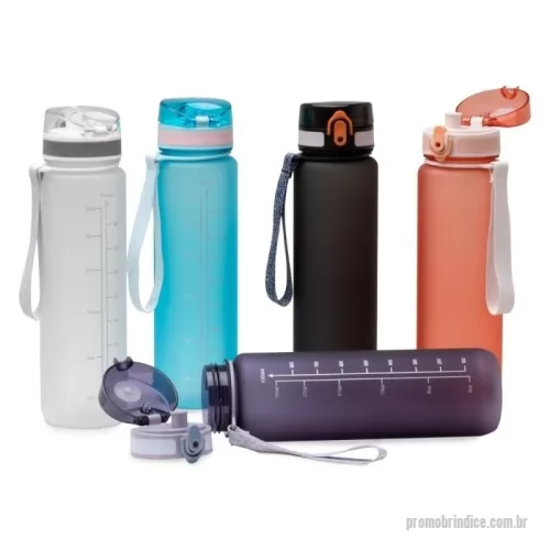 Squeeze plástico personalizado - Squeeze plástico com capacidade para até 1 litro. Possui tampa rosqueável com tampa protetora para bocal com acionamento automático e trava de segurança. Contém alça de nylon para transporte.