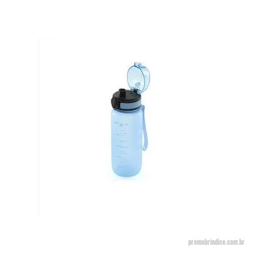 Squeeze plástico personalizado - Squeeze plástico com capacidade de 550m. Possui tampa rosqueável protetora com trava de segurança e botão de acionamento. Squeeze com acabamento fosco, detalhes ondulado e alça de nylon para transporte. Altura : 20,3 cm Largura : 6,5 cm Circunferênci