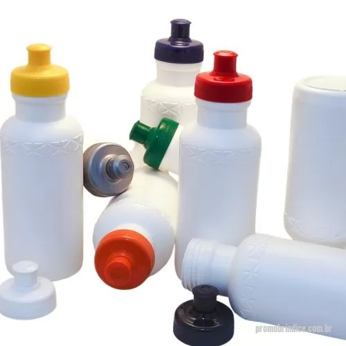 Squeeze plástico personalizado - Descrição: Squeeze 500ml de plástico resistente, possui detalhe em relevo na parte superior e tampa de bico(plástico) rosqueável.  Medidas aproximadas para gravação (CxL):  10 cm x 7 cm  Tamanho total aproximado  (CxL):  20 cm x 6,5 cm x 21,9 cm  Peso aproximado (g):  44