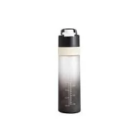 Squeeze em plástico com borrifador e capacidade para até 650 ml. Possui marcação de volume, tampa rosqueável com trava de segurança para o bocal, alavanca de acionamento do borrifador e alça fixa para transporte. Altura : 26 cm Largura : 9,6 cm Circu