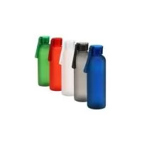 Squeeze esportiva em PET 100% reciclado, com acabamento fosco. A tampa em PS, à prova de vazamentos, possui fita em silicone que facilita o transporte. Capacidade até 600 mL. Certificação EU Food Grade. ø66 x 215 mm