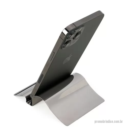 Suporte para celular personalizado - Descrição: Porta celular em inox espelhado.  Altura :  12,2 cm  Largura :  8,5 cm   7 cm x 1,5 cm  Peso aproximado (g):  47