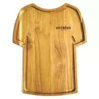Tábua para churrasco 35cm X 44cm com canaleta, confeccionada em Teca 100% oriunda de reflorestamento. Gravação indelével da logo a  laser. Faça sucesso nesta copa com presentes alusivos, úteis e de durabilidade extrema, garantindo a visualização da sua marca por muitos e muitos anos. Despachamos com frete pago para todo o Brasil.