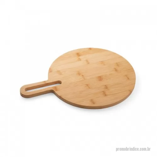 Tábua para frios queijos personalizada - Tábua de servir em bambu com pega, de grande dimensão e de utilização versátil. Ideal para pizza. Fornecido com caixa presente de papel craft. 310 x 408 x 12 mm