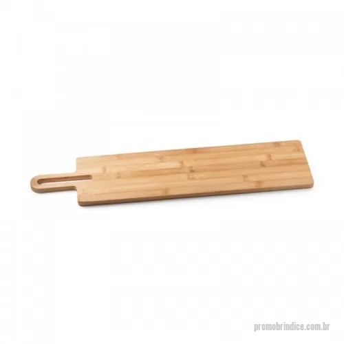 Tábua para frios queijos personalizada - Tábua de servir em bambu com pega, de grande dimensão e de utilização versátil. Fornecido com caixa presente de papel craft. 155 x 600 x 12 mm