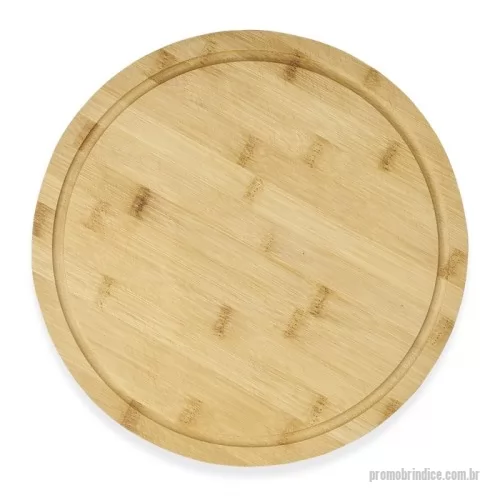 Tábua para pizza personalizada -  Tábua de bambu com canaleta.  Largura :  29,9 cm  Espessura :  1,0 cm  Comprimento :  29,9 cm  Medidas aproximadas para 