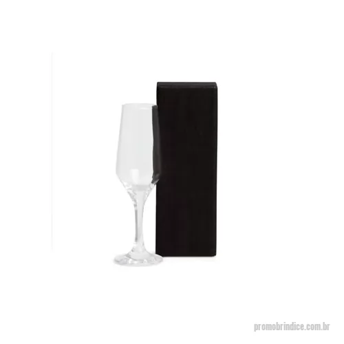Taça personalizada - Taça de vidro para champagne. Capacidade: 186ml Dimensões do Produto Medida: 6,1x20 cm / Capacidade: 186 ml Embalagem Caixa Preta 225x75x75 mm AxLxP Peso 202 g com embalagem