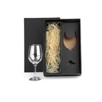 Taças de vidro para vinho. Capacidade: 490ml DIMENSÃO DO PRODUTO Ø22,5x9cm EMBALAGEM Caixa Preta - 380x240x102 mm AxLxP
