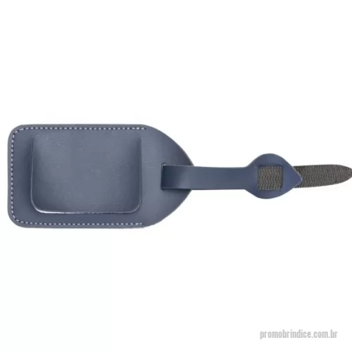 Tag de mala personalizado - Tag de Mala Personalizada – Fabricação Própria Descrição do Produto  A Tag de Mala Personalizada é um acessório indispensável para identificar bagagens de forma prática, segura e elegante durante viagens nacionais e internacionais. Produzida com fabricação própria, oferece excelente acabamento, alta durabilidade e diversas possibilidades de personalização para destacar a identidade visual da sua marca.  Ideal para empresas, agências de turismo, companhias aéreas, eventos corporativos, hotéis e campanhas promocionais, a tag facilita a identificação rápida da bagagem, reduzindo riscos de extravio e proporcionando mais tranquilidade ao viajante.  A EV Brindes fabrica tags de mala em diferentes materiais, tamanhos, formatos e cores, desenvolvendo projetos exclusivos conforme a necessidade de cada cliente. A personalização pode incluir logotipos, campanhas promocionais, informações de contato e layouts exclusivos, tornando o produto um excelente brinde corporativo de alta utilidade.  Além d