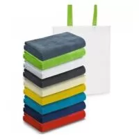 Toalha de praia em microfibra (250 g/m²). Fornecida com sacola em non-woven (80 g/m²). 1500 x 750 mm | Sacola: 330 x 415 x 100 mm