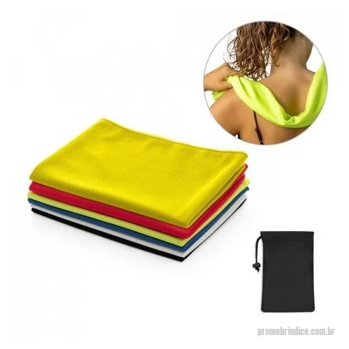 Toalha personalizada - Toalha esportiva refrescante em 100% poliéster reciclado (100% rPET). Toalha reutilizável, lavável na máquina de lavar roupa. Fornecida numa bolsa preta em non-woven. 300 x 800 mm | Bolsa: 120 x 205 mm
