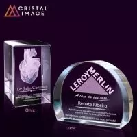 Tombstone diversos formatos com gravação laser no interior da peça